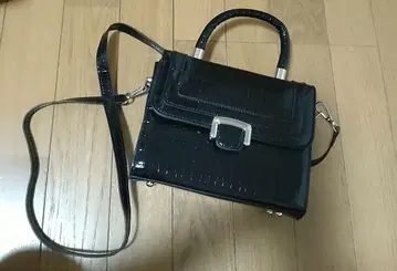 [새상품] 크로커다일 패턴 미니 백 2way 블랙