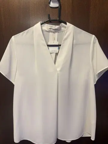 스트로베리 필즈 상의 화이트
