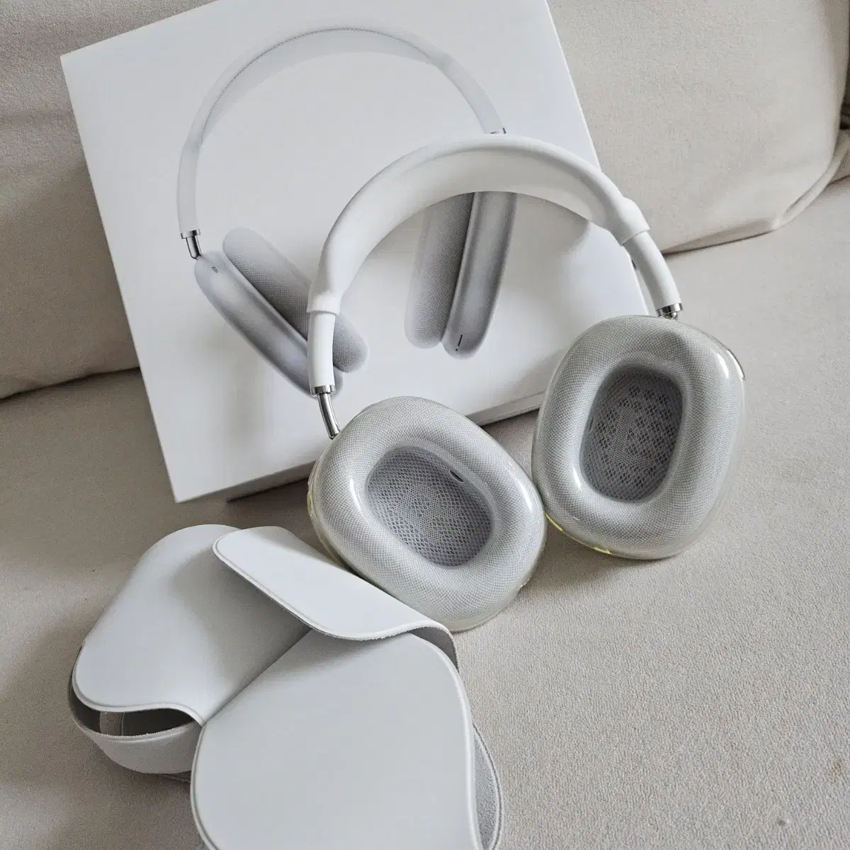 Apple AirPods Max ホワイト【美品】 Apple Airpods Max Headphones - White - A2096 - Version 6A324