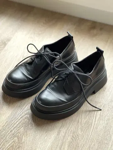 ZARA 37(23.5) 통굽 가죽 레이스업 슈즈 블랙