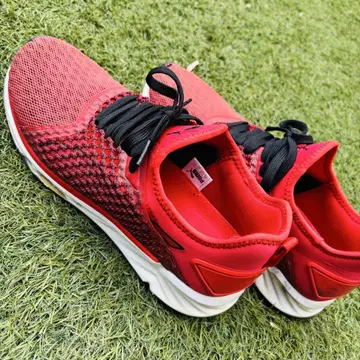PUMA 레드 메쉬 스니커즈 26.5