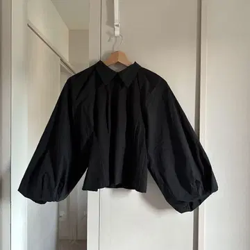 FRAY I.D 프레이아이디 벌룬 탑 셔츠