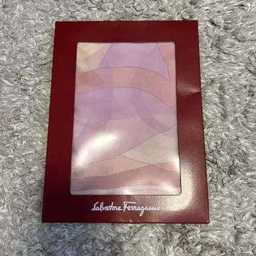 [미사용 새상품] Salvatore Ferragamo 스카프