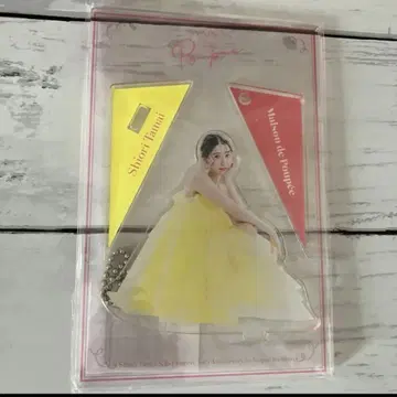 모모쿠로 타마이 시오리 30th 아크릴 스탠드 Yellow Dress