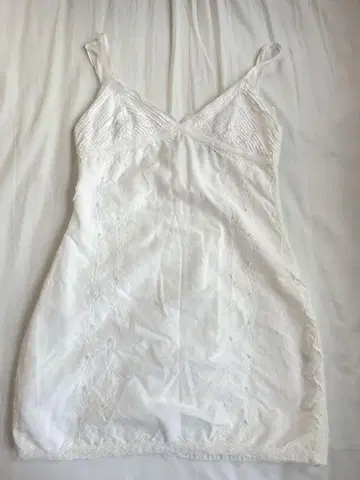 ZARA 화이트 슬립 드레스