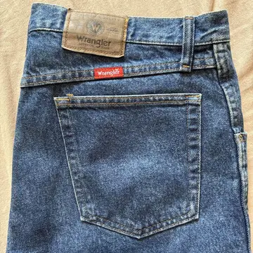 Wrangler Authentic Jeans 36 x 32