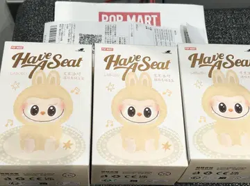 새상품 POPMART LABUBU Have a Seat 봉제 인형 3상자