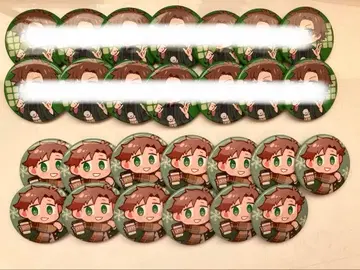 성인 남성 3인조 에루 캔뱃지 13개