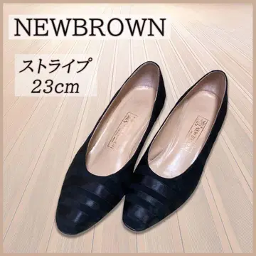 [ NEW BROWN ] 블랙 스트라이프 스웨이드 힐 펌프스 23cm