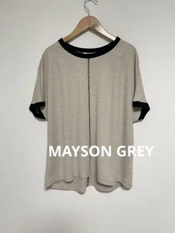 MAYSON GREY 배색 스티치 T셔츠