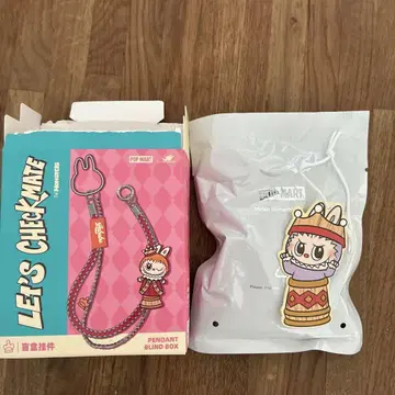 POPMART 라부부 체인 BISHOP
