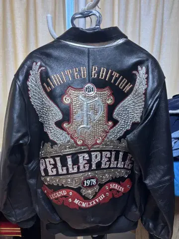 Pelle Pelle 한정판 블랙 가죽 자켓 48