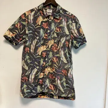Hurley 플라워 무늬 반팔 셔츠 M