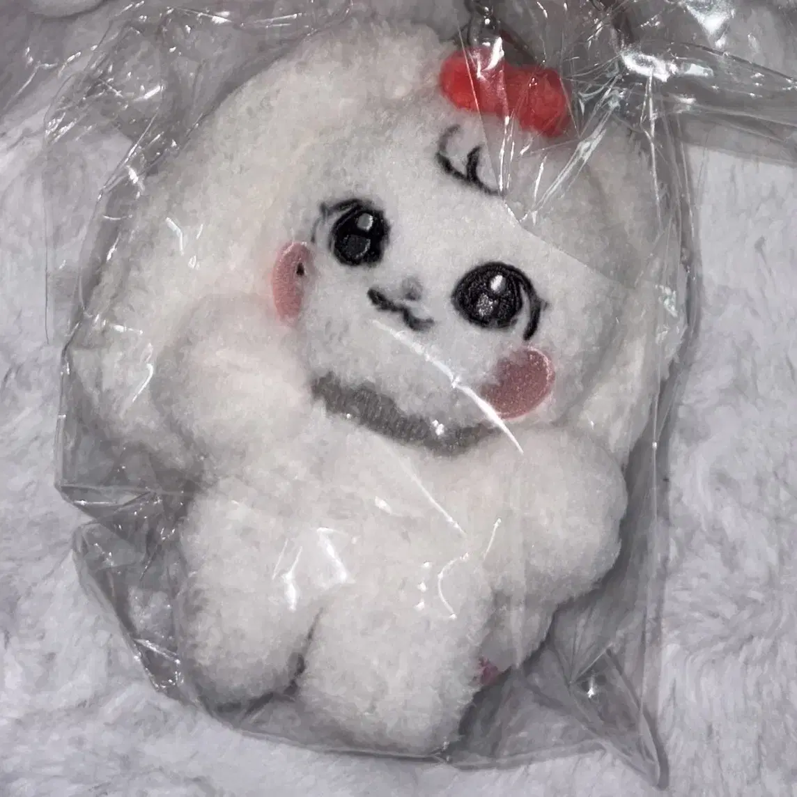 IVE | 아이브 (sealed) minive PVC Crossbody Bag Cherry