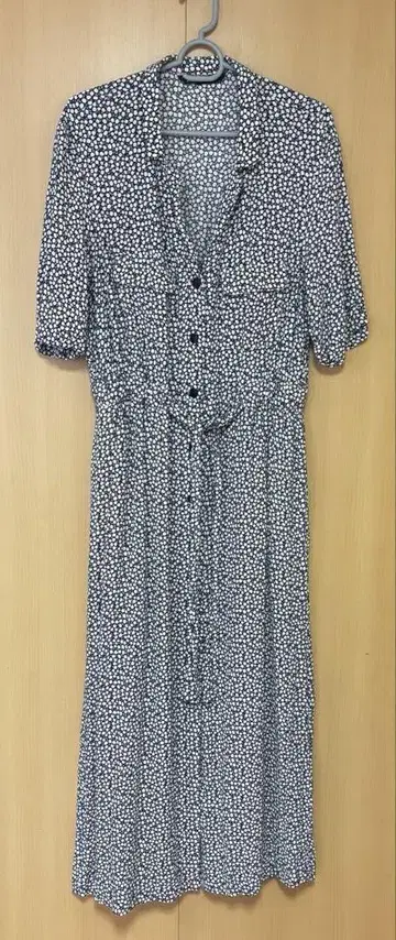 ZARA 꽃무늬 셔츠 원피스 M 사이즈 반팔