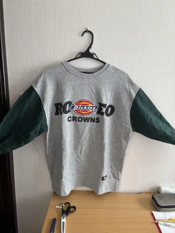 Dickies Rodeo Crowns 맨투맨