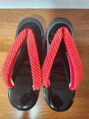 조리 블랙 에나멜 2단 하나오 빨간색 시보리 후리소데 성인식 졸업식