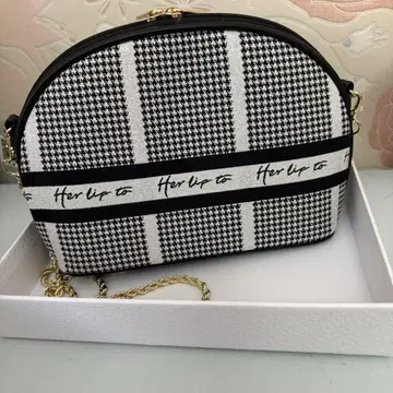 Herlipto HLT jacquard chain pochette