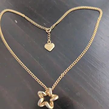 MOSCHINO 모스키노 빈티지 골드 컬러 스타 별 펜던트