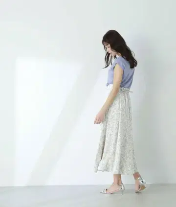 아트 플라워 플레어 스커트 NATURAL BEAUTY BASIC