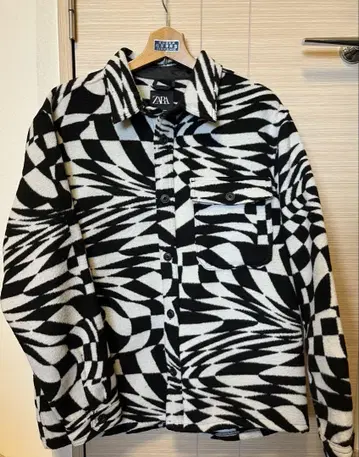 ZARA 아우터 플리스 자켓 기하학