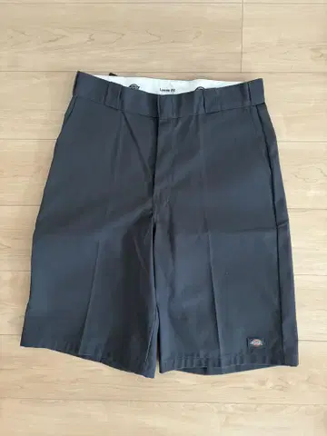 가격 인하 새상품 Dickies 디키즈 루즈핏 숏팬츠