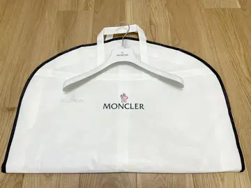 MONCLER 의류 커버 & 행거