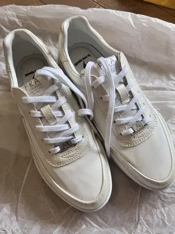 le coq sportif 화이트 새틴 스니커즈