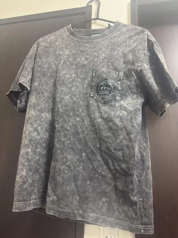XLARGE 케미컬 워시 그레이 티셔츠 M 사이즈