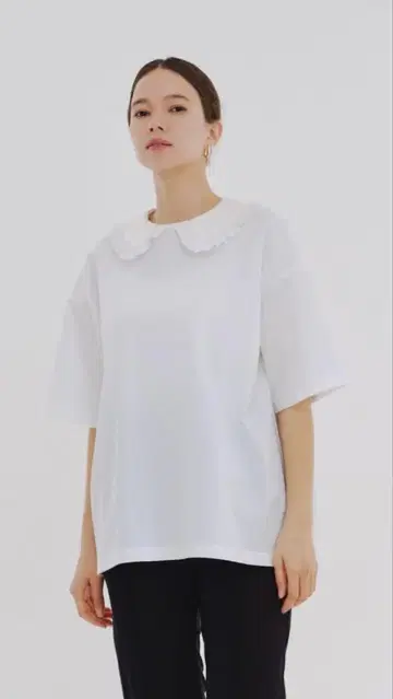 요리 플로키 도트 둥근 카라 Tee