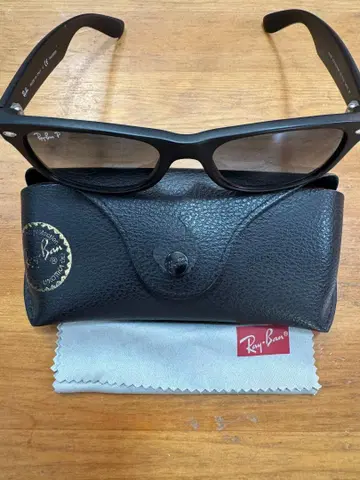 Ray-Ban RB 2132 NEW WAYFARER 52 18