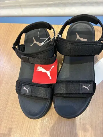 [Puma] 블랙 샌들 VOLA 23cm