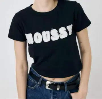 MOUSSY 크롭 T셔츠 블랙