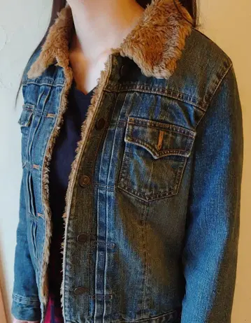 데님 자켓 퍼 카라 부착 인디고 블루