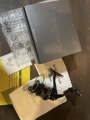 시마노 23 뱅퀴시 C2500SXG