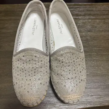 질스튜어트 웨지 슬립온