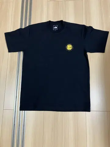 THE NORTH FACE 블랙 티셔츠