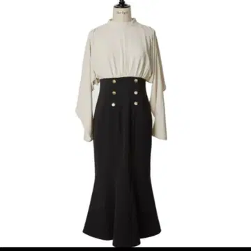 Multi way Docking Midi Dress herlipto