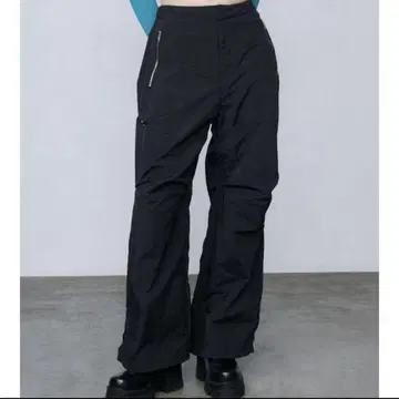 턱 리본 루즈 팬츠 EMODA