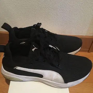 인기 PUMA 푸마 블랙 스니커즈 24 여성용