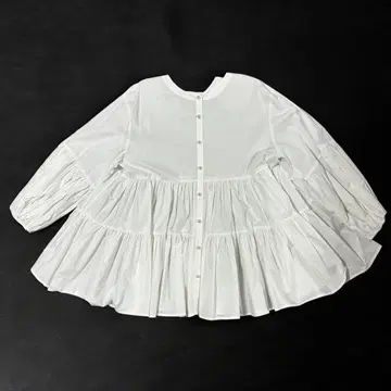 화이트 플레어 실루엣 셔츠