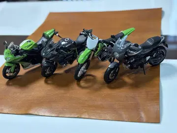 Kawasaki 바이크 모델 4대 세트 1/12 스케일