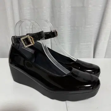 미사용급 힐즈 애비뉴 펌프스 웨지솔 통굽 블랙