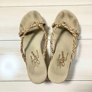 ISLAND SLIPPER 웨지 샌들 베이지