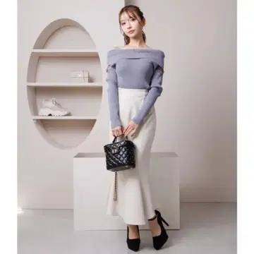[ 새상품 오프숄더 니트 탑 ]