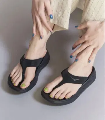 HOKAONEONE ORARECOVERYFLIP 발리 플립 샌들