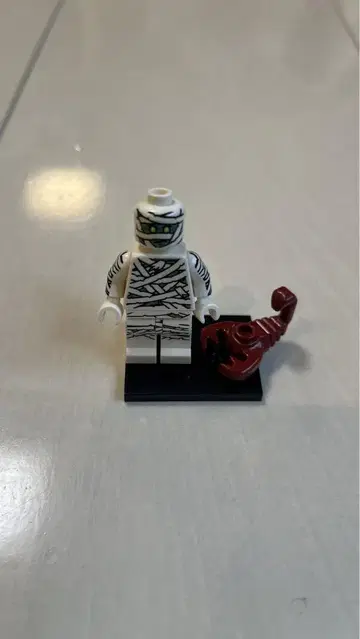 LEGO 미니 피규어 미라