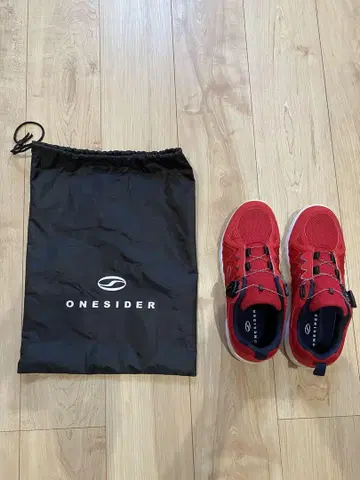 ONESIDER 레드 골프화