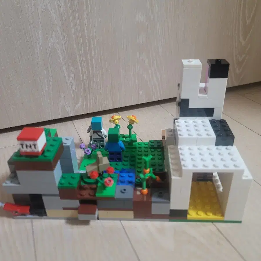 LEGO | 레고 Lego Minecraft 21181 The Rabbit Ranch on Bunjang
