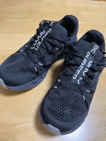 On Cloudsurfer 클라우드서퍼 24cm